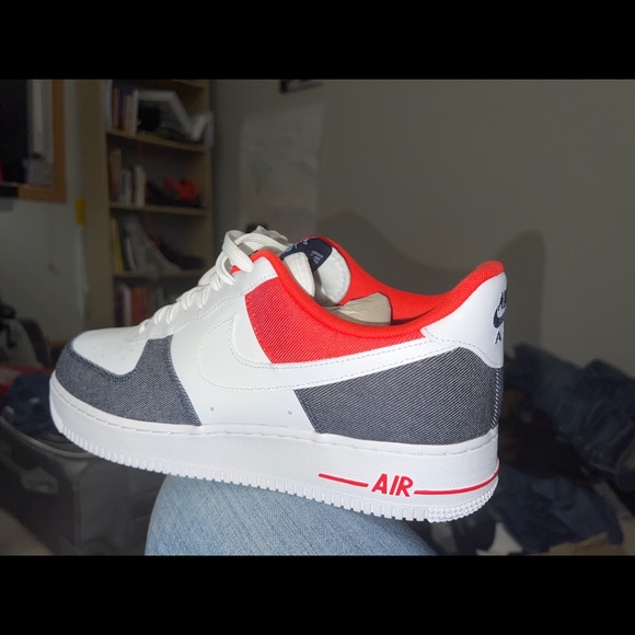 Nike Air Force 1s 07 LX - Picture 6 of 6